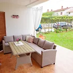 Apartment Suzi Valdebek